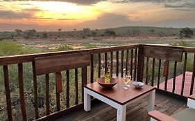 Croc'S Nest Bush Lodge